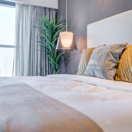 Globalstay Damac Towers By Paramount In Business Bay 두바이 외부 사진