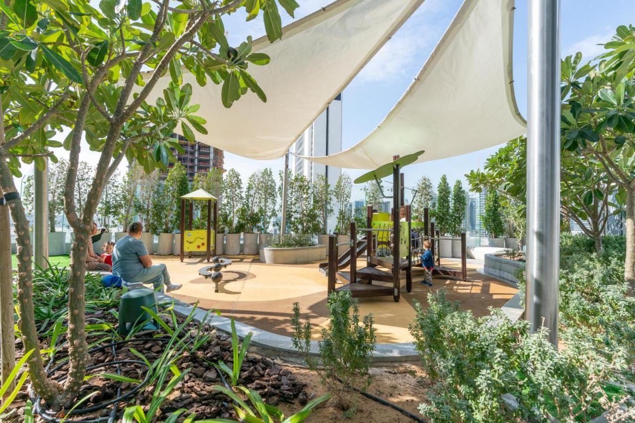 Globalstay Damac Towers By Paramount In Business Bay 두바이 외부 사진
