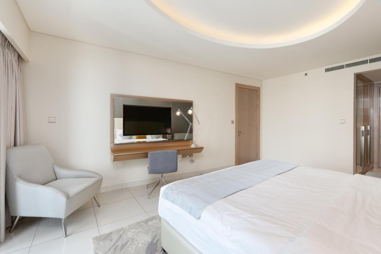 Globalstay Damac Towers By Paramount In Business Bay 두바이 외부 사진