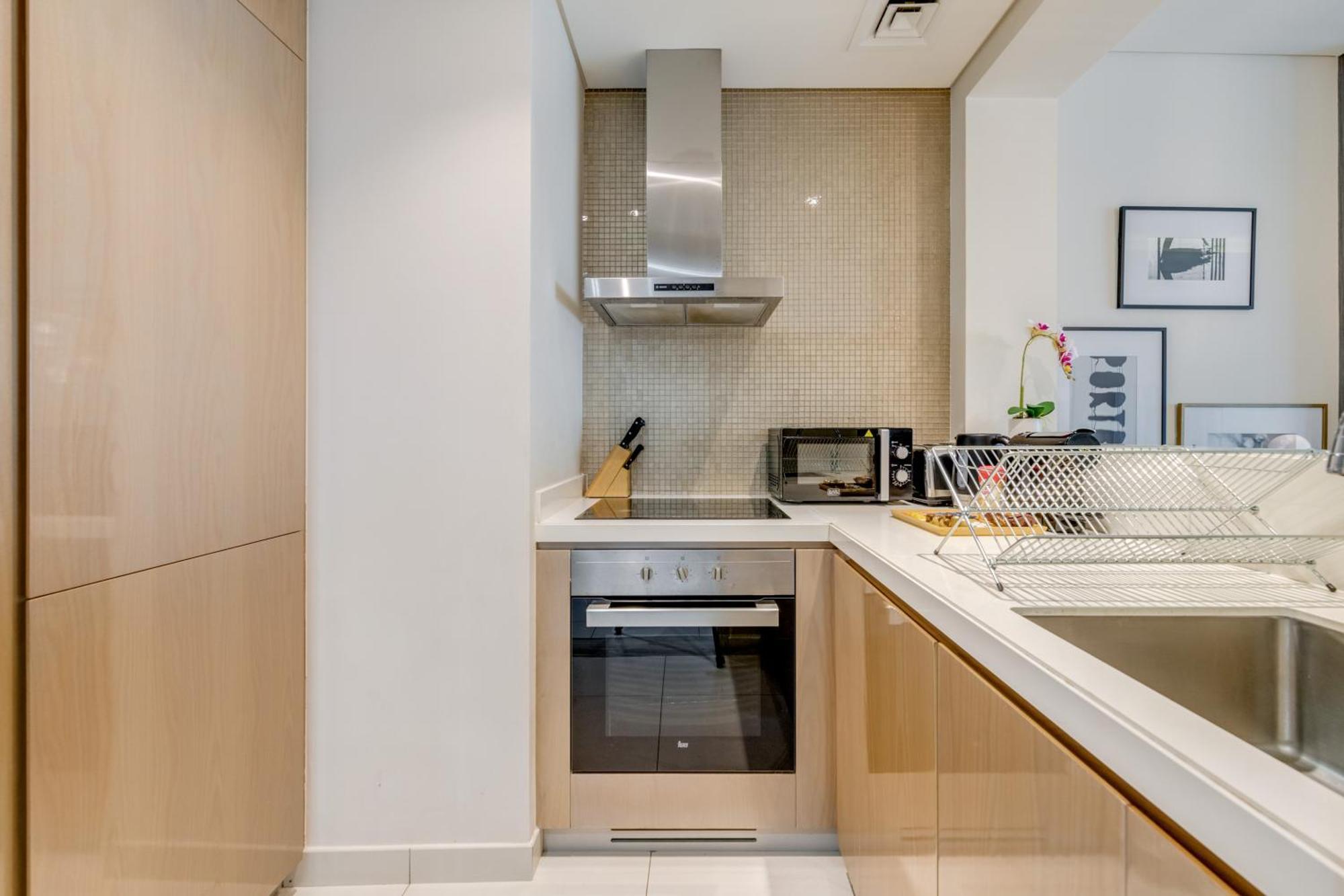 Globalstay Damac Towers By Paramount In Business Bay 두바이 외부 사진