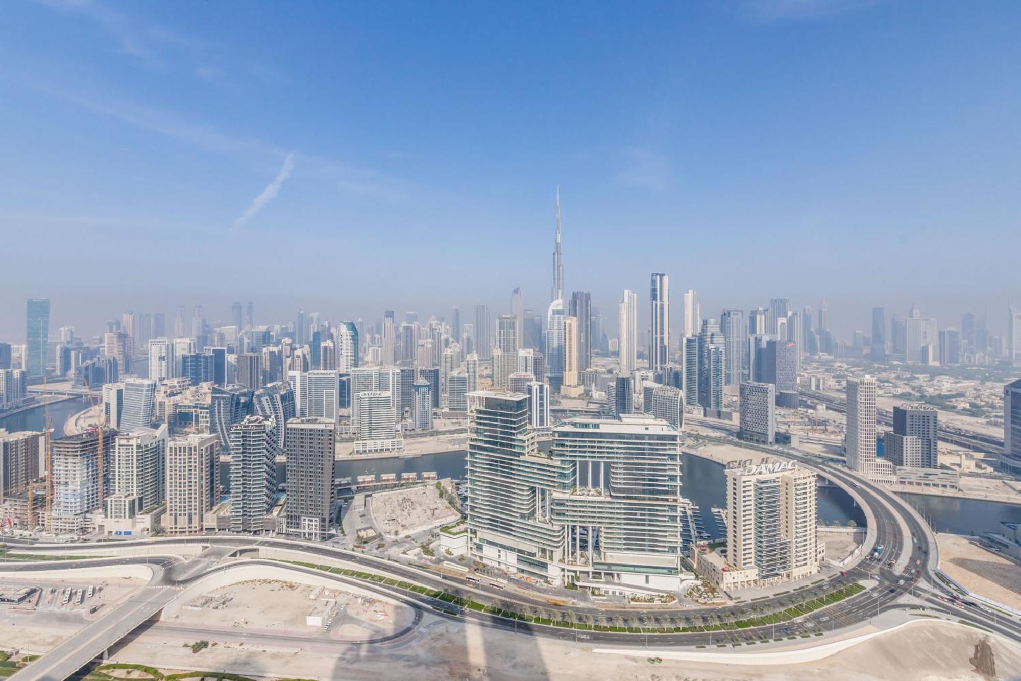 Globalstay Damac Towers By Paramount In Business Bay 두바이 외부 사진